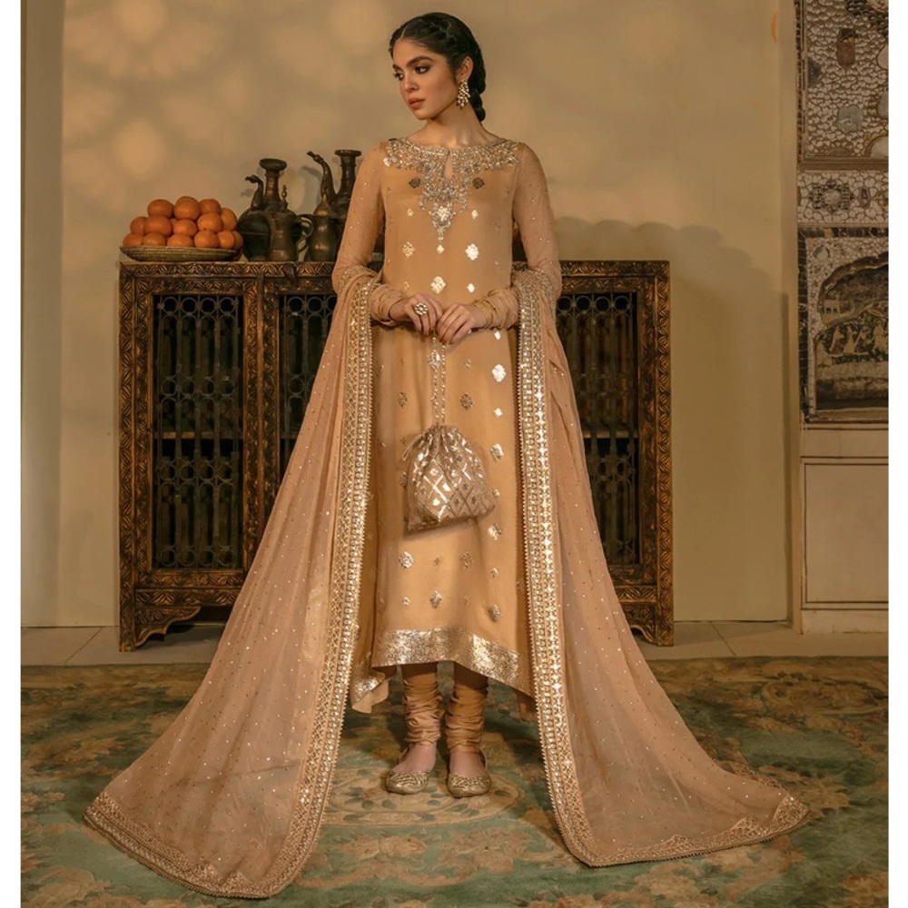 Brand New, never worn Faiza Saqlain Pakistani/Indian outfit